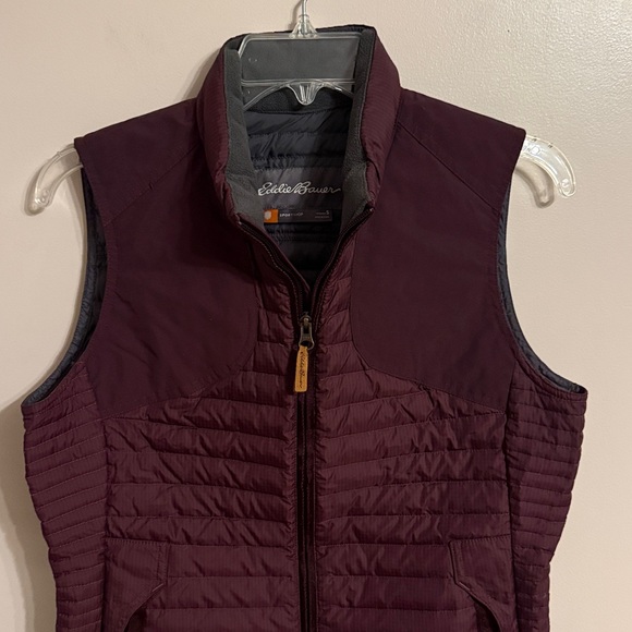NWOT Eddie Bauer Stormdown 700 Goose Down Vest Zipper Pockets Size Small - Picture 3 of 12